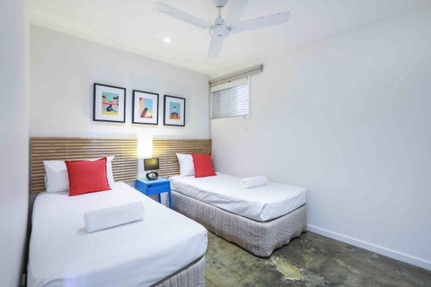 Sandbox Apartments - Surfers Gold Coast 9