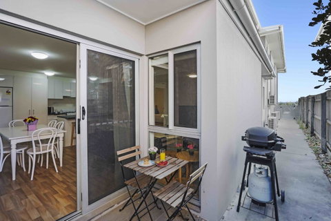 Sandbox Apartments - Surfers Gold Coast 21