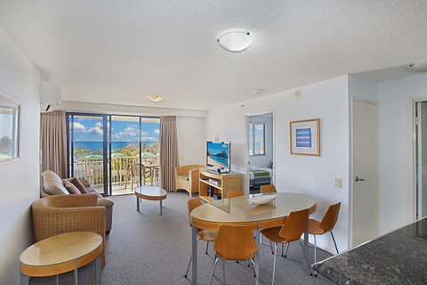 Catalina Resort - Surfers Gold Coast 14