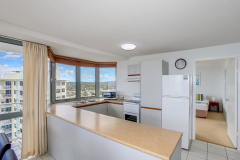 Catalina Resort - Surfers Gold Coast 6