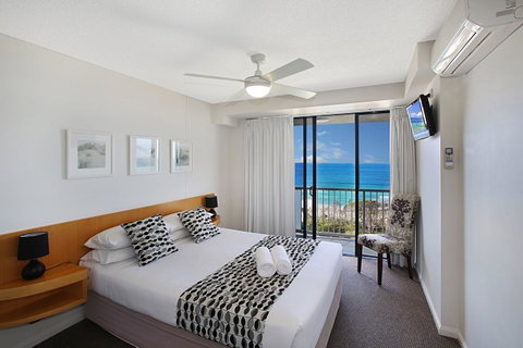 Catalina Resort - Surfers Gold Coast 11