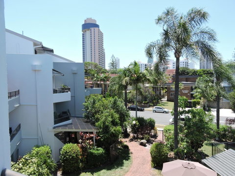 Grangewood Court Apartments - Surfers Gold Coast 10