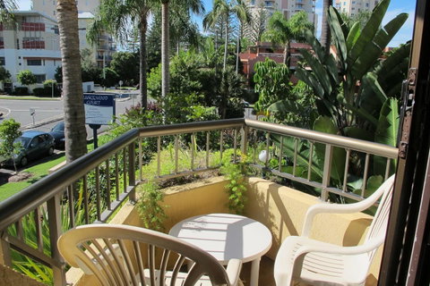Grangewood Court Apartments - Surfers Gold Coast 7