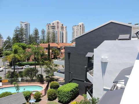 Grangewood Court Apartments - Surfers Gold Coast 9
