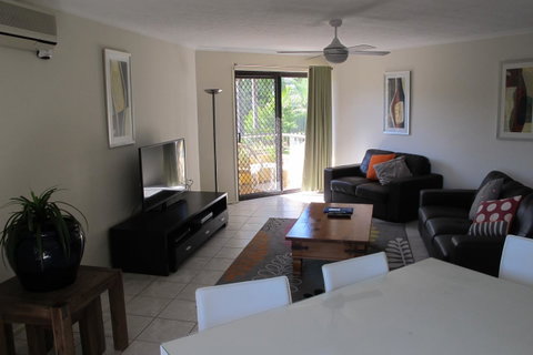 Grangewood Court Apartments - Surfers Gold Coast 13