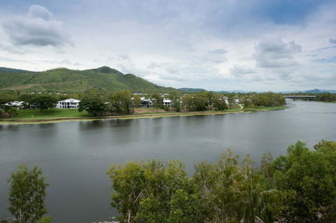 Jacana Apartments - Surfers Gold Coast 11