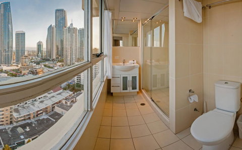 Chateau Beachside Resort - Surfers Gold Coast 30