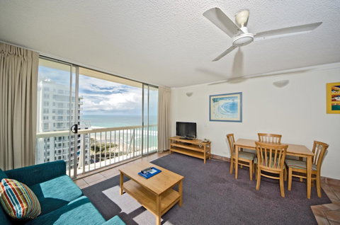Chateau Beachside Resort - Surfers Gold Coast 12
