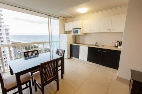 Chateau Beachside Resort - Surfers Gold Coast 18