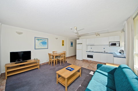 Chateau Beachside Resort - Surfers Gold Coast 24