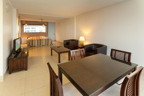 Chateau Beachside Resort - Surfers Gold Coast 14