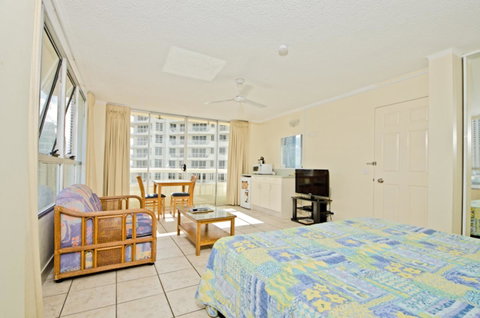 Chateau Beachside Resort - Surfers Gold Coast 6