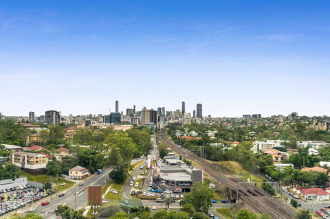 Essence Suites Taringa - Surfers Gold Coast 18