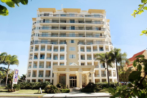 Palazzo Colonnades - Surfers Gold Coast 5