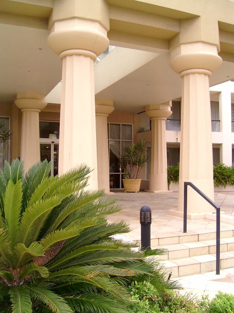 Palazzo Colonnades - Surfers Gold Coast 8