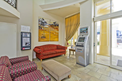 Palazzo Colonnades - Surfers Gold Coast 21