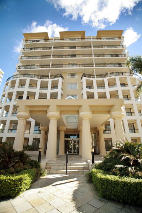 Palazzo Colonnades - Surfers Gold Coast 6