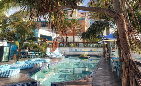 Komune Resort And Beach Club Greenmount Beach - Surfers Gold Coast 1