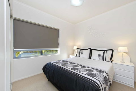 On The Bay Apartments - Surfers Gold Coast 23
