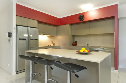 On The Bay Apartments - Surfers Gold Coast 26