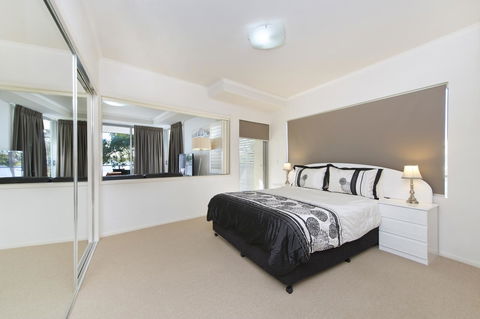 On The Bay Apartments - Surfers Gold Coast 22