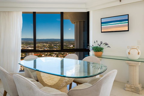 Aegean Resort Apartments - Surfers Gold Coast 16