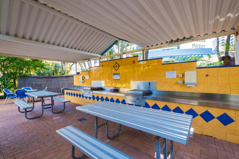 Aegean Resort Apartments - Surfers Gold Coast 38