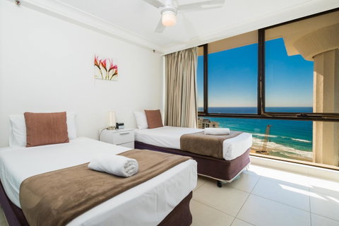 Aegean Resort Apartments - Surfers Gold Coast 1