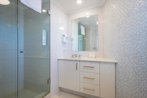 Aegean Resort Apartments - Surfers Gold Coast 12