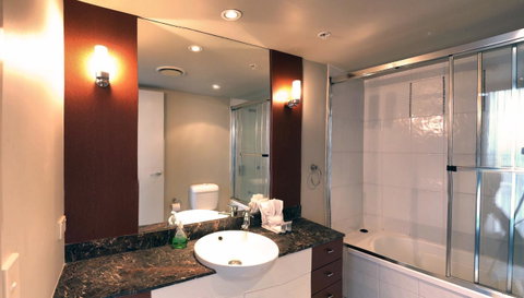 Private 2 Bedroom Apartment @ Chevron Towers - Surfers Gold Coast 9