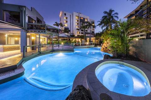 View Brisbane - Surfers Gold Coast 0