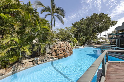 View Brisbane - Surfers Gold Coast 25