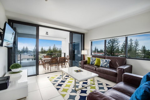 Ultra Broadbeach - Surfers Gold Coast 11