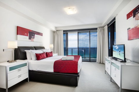 Ultra Broadbeach - Surfers Gold Coast 13