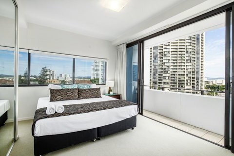 Ultra Broadbeach - Surfers Gold Coast 7