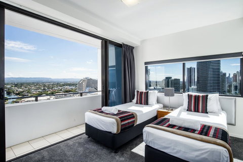 Ultra Broadbeach - Surfers Gold Coast 27