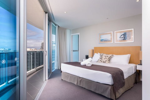 Holiday Holiday H-Residences Apartments - Surfers Gold Coast 14