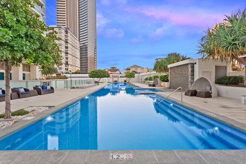 Holiday Holiday H-Residences Apartments - Surfers Gold Coast 8