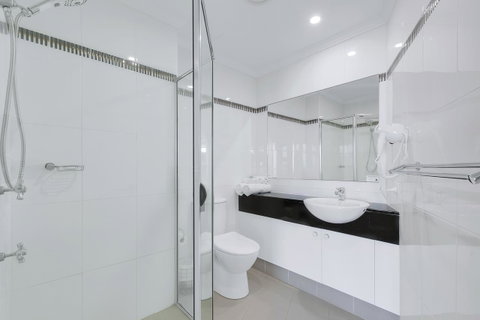 Pacific Views Resort - Surfers Gold Coast 8