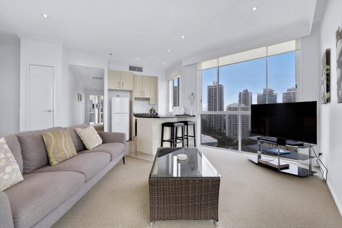 Pacific Views Resort - Surfers Gold Coast 27