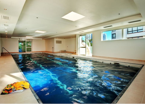 Pacific Views Resort - Surfers Gold Coast 4