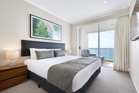 Pacific Views Resort - Surfers Gold Coast 2