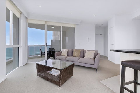 Pacific Views Resort - Surfers Gold Coast 28