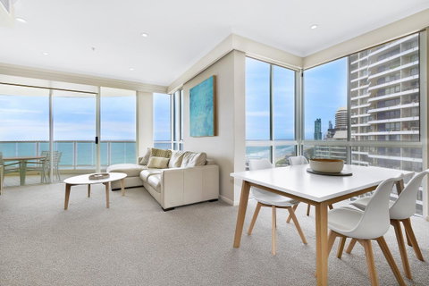 Pacific Views Resort - Surfers Gold Coast 1