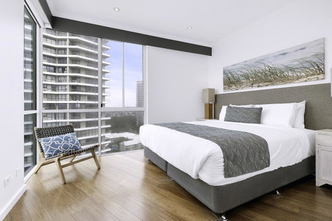 Pacific Views Resort - Surfers Gold Coast 13