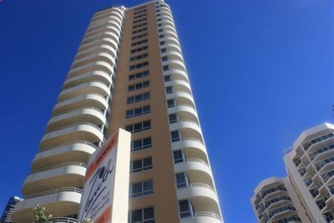 Zenith Ocean Front Apartments - Surfers Gold Coast 0
