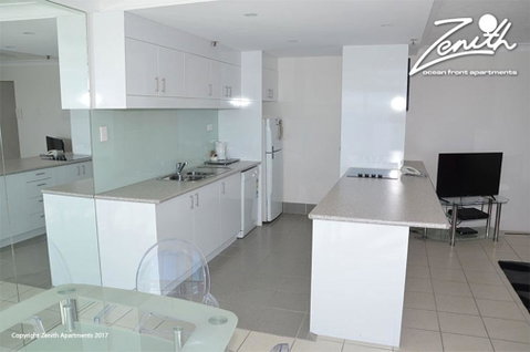 Zenith Ocean Front Apartments - Surfers Gold Coast 2