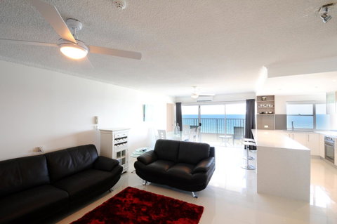 Pacific Plaza Apartments - Surfers Gold Coast 21
