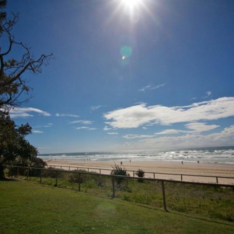 Pacific Plaza Apartments - Surfers Gold Coast 26