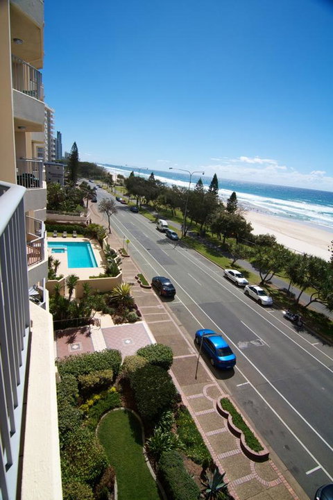 Pacific Plaza Apartments - Surfers Gold Coast 16